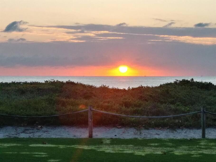 Beachway Per Ankh Pompano Beach Eksteriør bilde