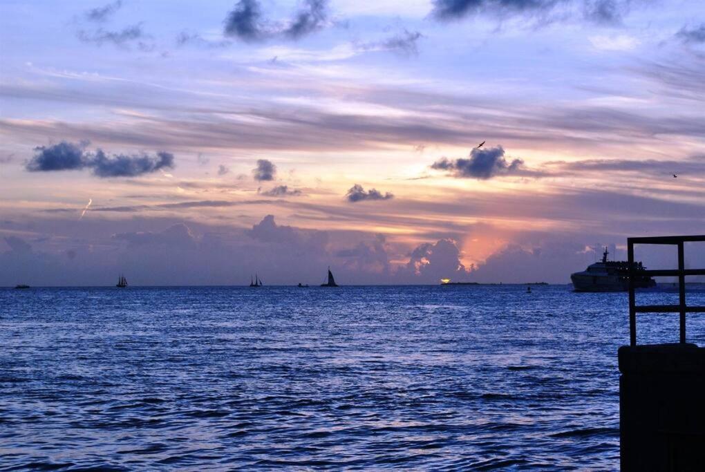 Beachway Per Ankh Pompano Beach Eksteriør bilde