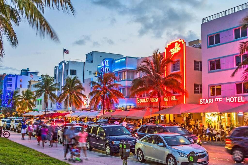 Beachway Per Ankh Pompano Beach Eksteriør bilde